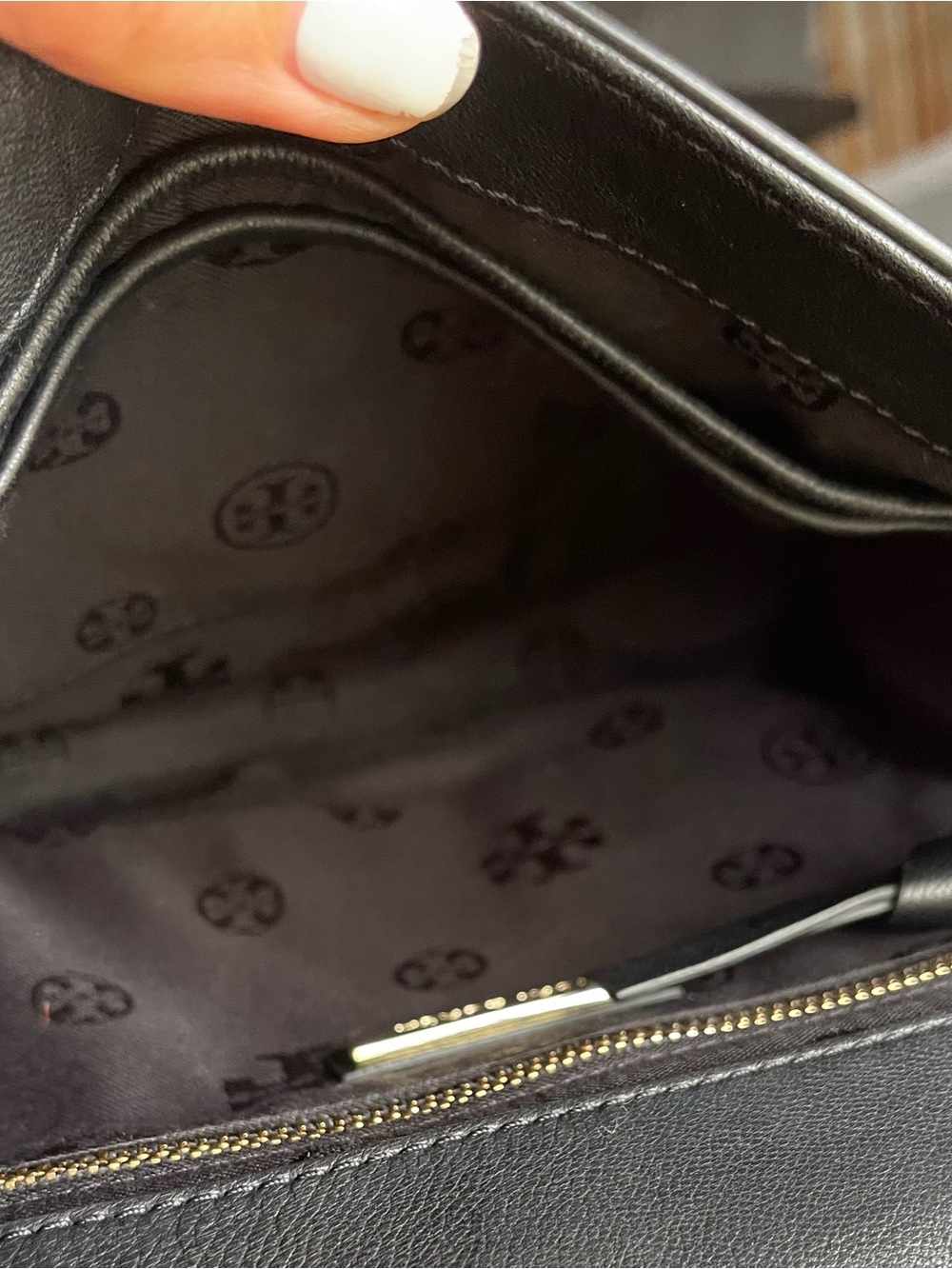 Tory Burch Fleming Crossbody Black Bag - Picture 3 of 4